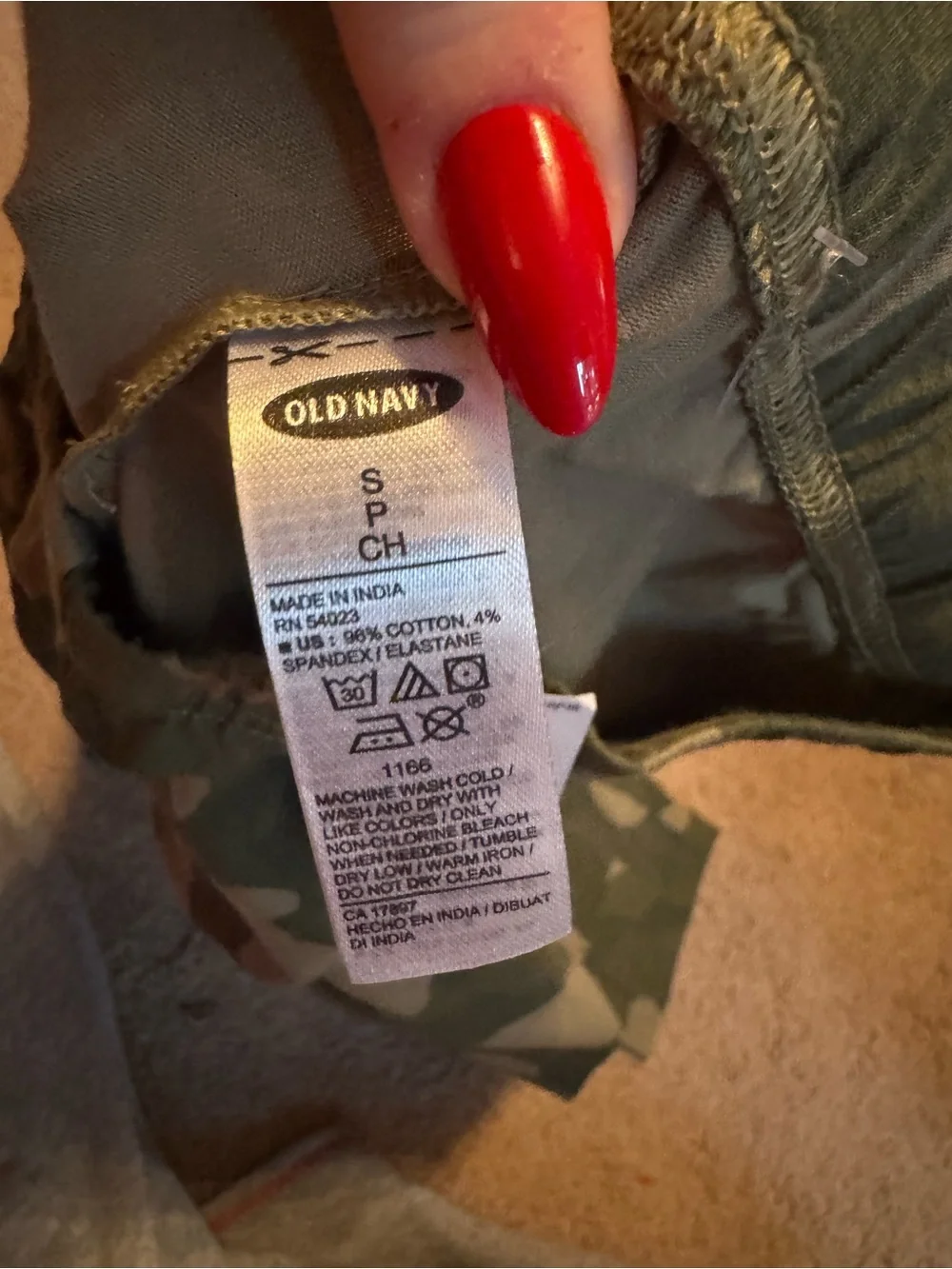 Old Navy Camo Leggings in Olive and Khaki